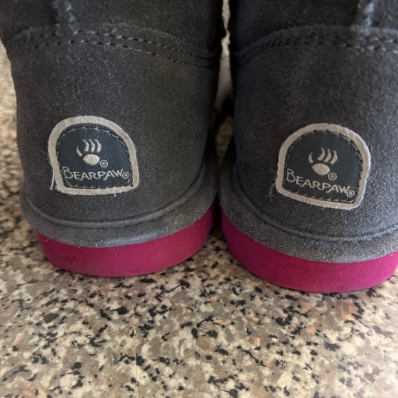 Bear paw gray boots with pink bottom size 12 - Picture 3 of 5